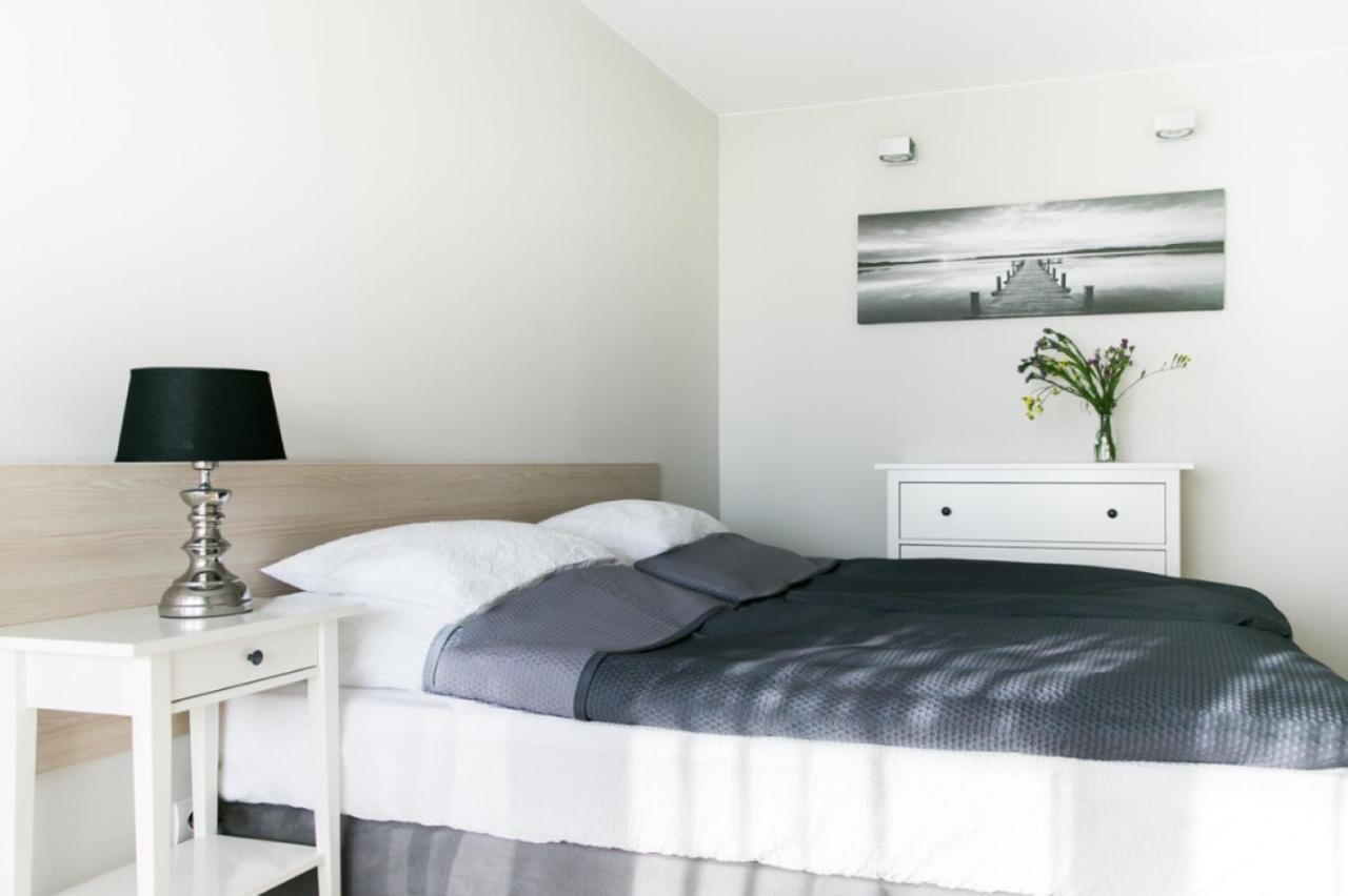 Wronia Apartments Варшава Екстериор снимка