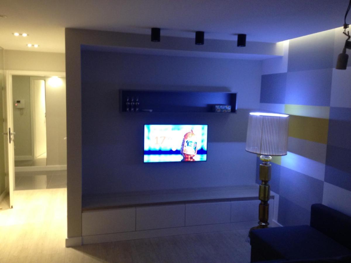 Wronia Apartments Варшава Екстериор снимка