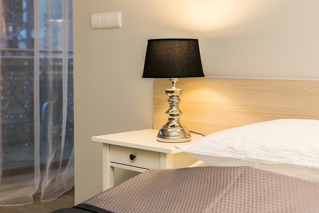 Wronia Apartments Варшава Стая снимка